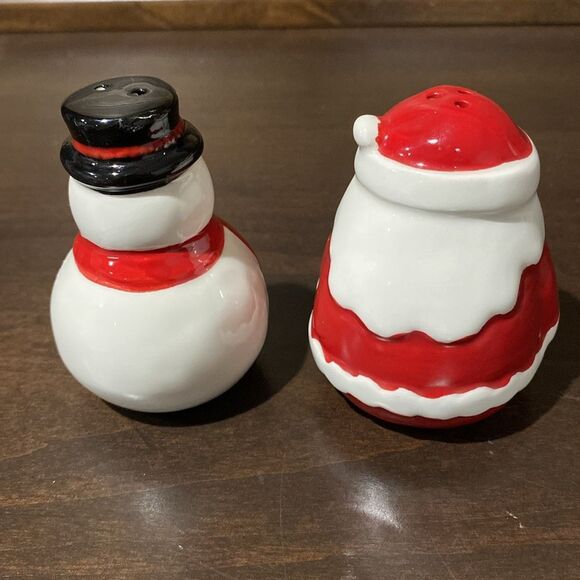 Santa & Snowman Christmas Salt & Pepper Shaker Set - Picture 5 of 10